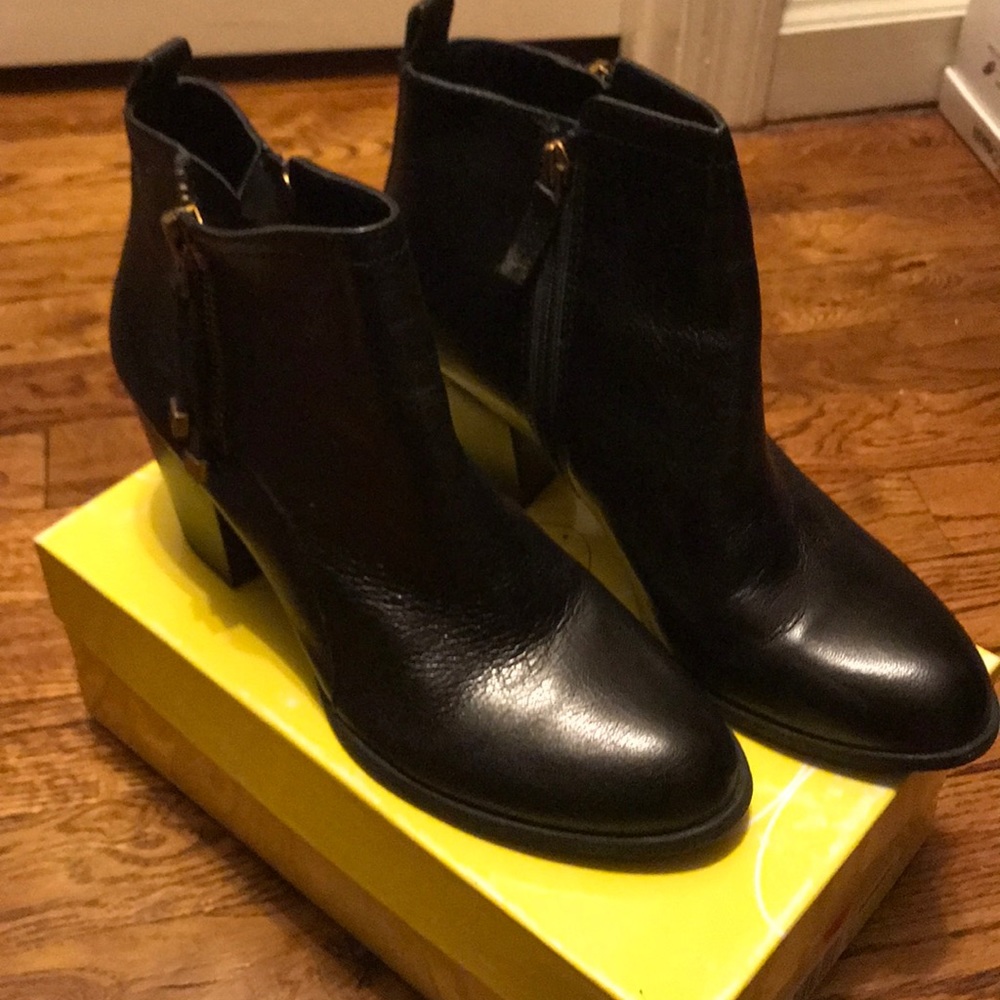Franco Sarto Ankle Boots size 9